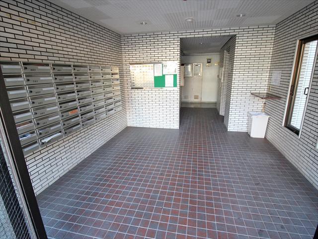 その他　松山市緑町　ガーデンハイツ緑町　エントランス