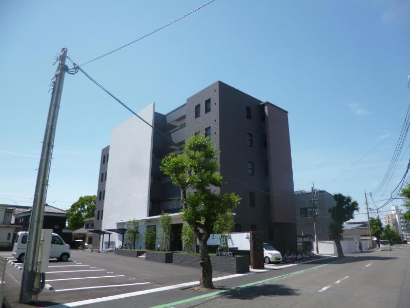 ガーデンヒルズ神宮外苑の外観写真