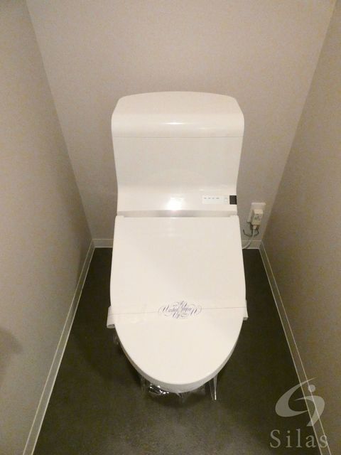 近鉄大阪線 弥刀駅 徒歩15分 2階建 築12年のトイレ写真