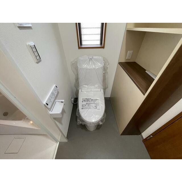 ＪＲ中央線 高円寺駅 徒歩15分 2階建 築47年のトイレ写真