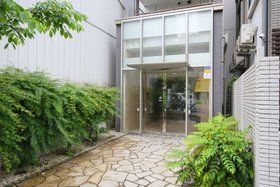 エントランス　毎日通るエントランスはこのようになっています