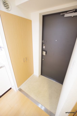 ＪＲ東海道本線 新大阪駅 徒歩14分 15階建 築19年の玄関写真
