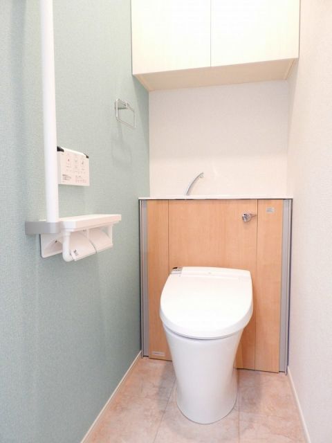 広島電鉄宮島線 高須駅 徒歩4分 2階建 築4年のトイレ写真
