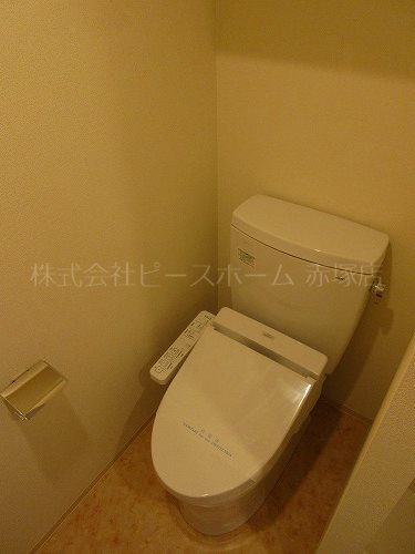 トイレ　※別号室参考写真