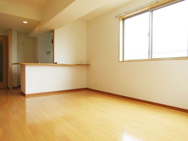 居室・リビング　★★南東向きのお部屋★★