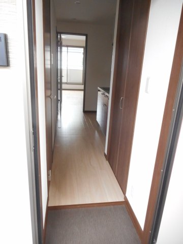 玄関　落ち着いた玄関です