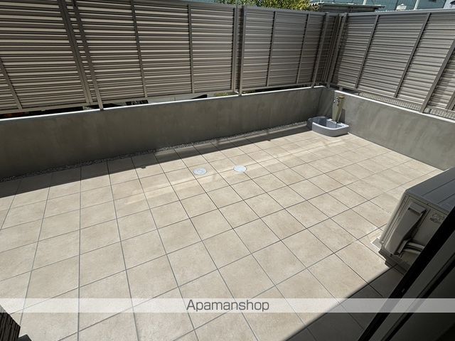 バルコニー