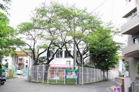 東京メトロ銀座線 外苑前駅 徒歩7分 20階建 築14年の周辺写真