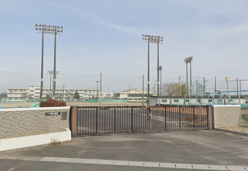 中学校　愛西市立八開中学校（中学校）まで1233m