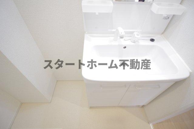 洗面設備　脱衣スペースもあります