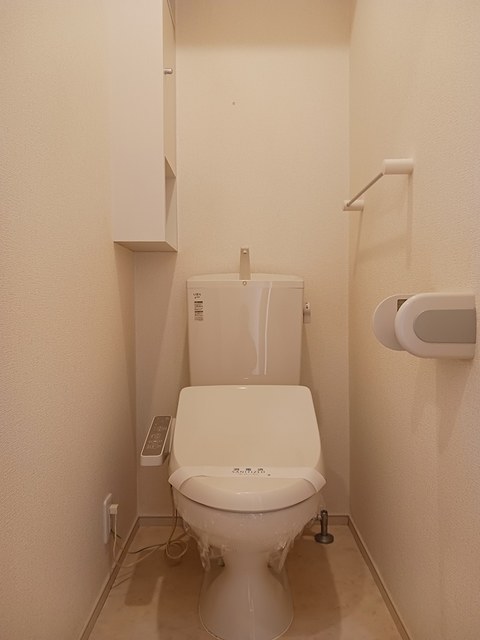 OPERA deuのトイレ写真