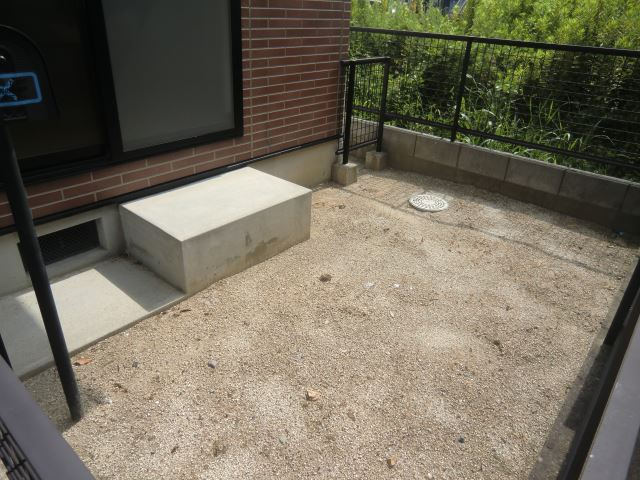 庭　専用テラススペースです！