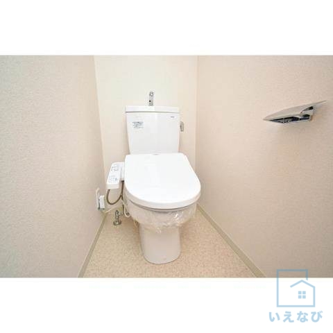 ＪＲ阪和線 美章園駅 徒歩5分 10階建 築7年のトイレ写真