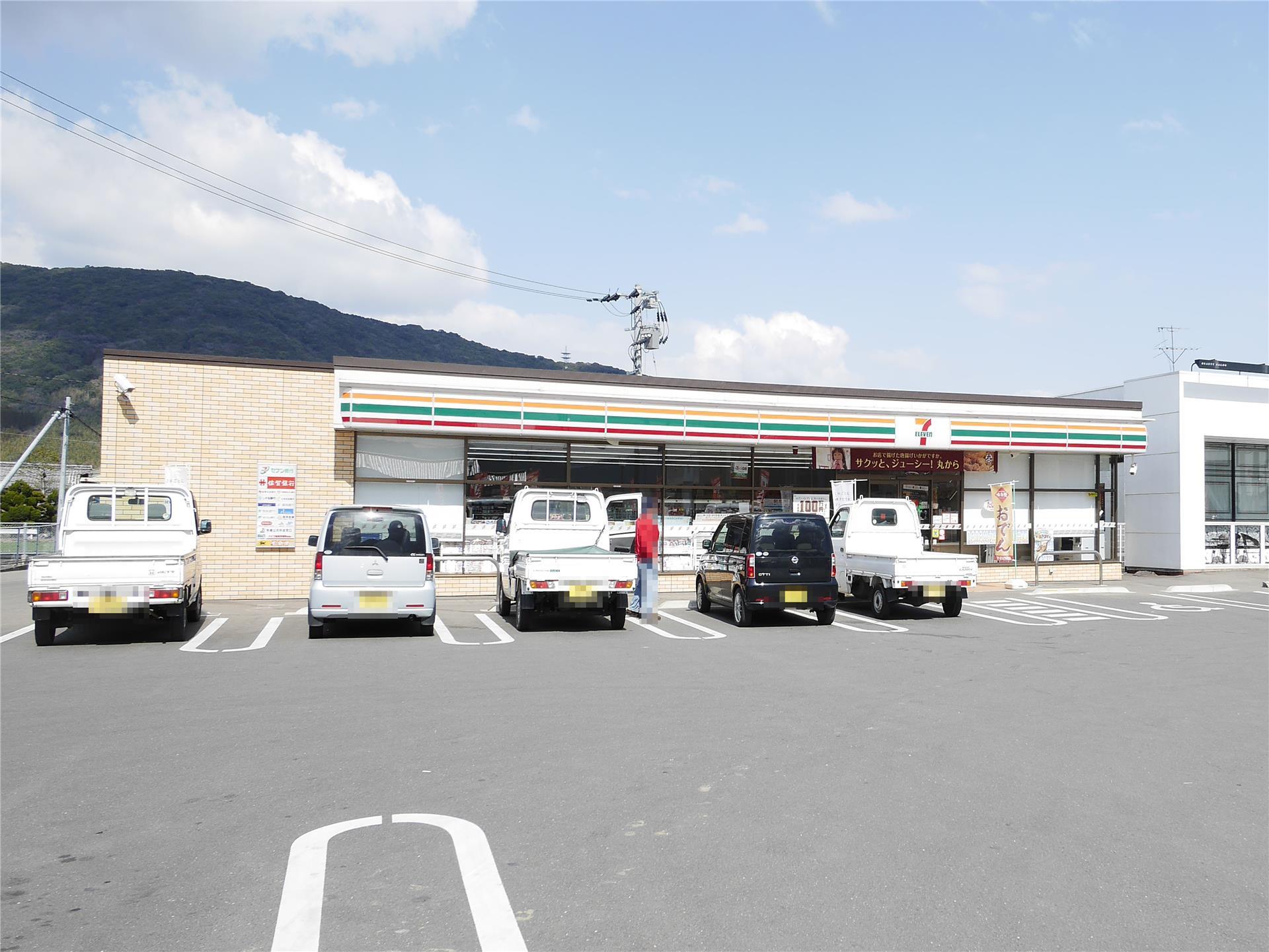 コンビニ　セブン-イレブン 鹿島森店（コンビニ）まで500m