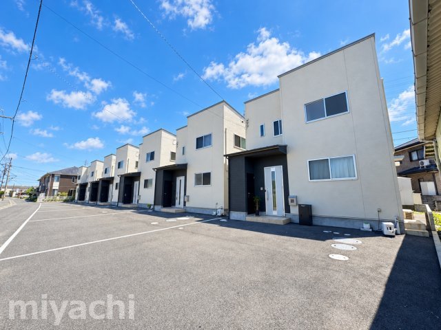 ＪＲ高徳線 佐古駅 徒歩25分 築5年