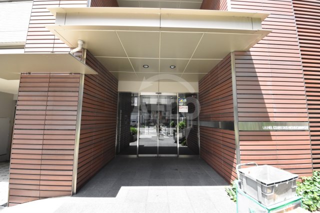 エントランス　ローレルコートデュオ西本町　エントランス