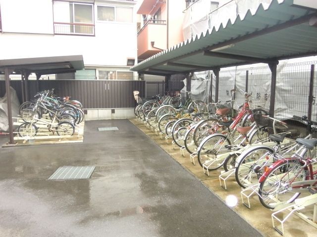 その他共有部分　★バイク置場も完備★
