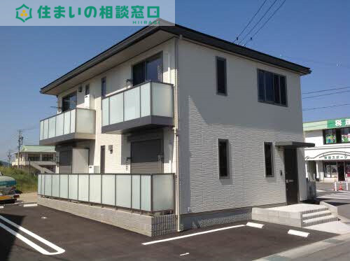 ＪＲ東海道本線 幸田駅 バス乗車時間：15分 最寄りバス停で下車 徒歩1分 築13年
