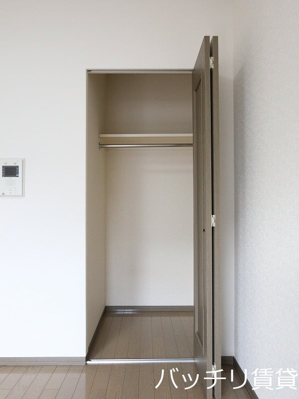 収納　画像は別号室の為、現況優先です。