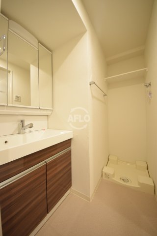 フォーリアライズ本町レクスの内装写真