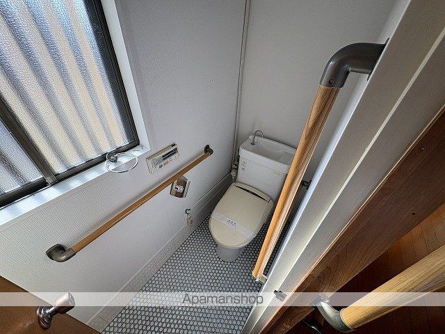 宮原1丁目戸建てのトイレ写真