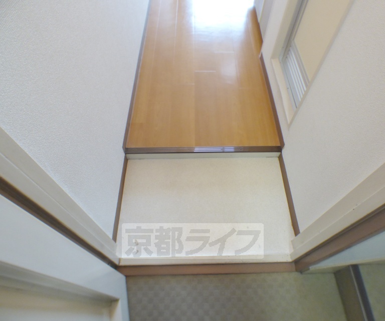 玄関　お洒落な雰囲気の玄関です。