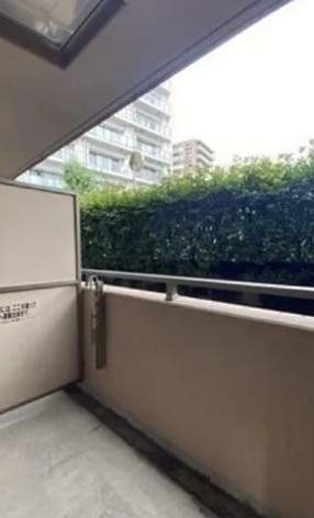 バルコニー