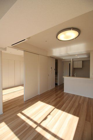 居室・リビング　ルクシェール王子 　北区堀船2