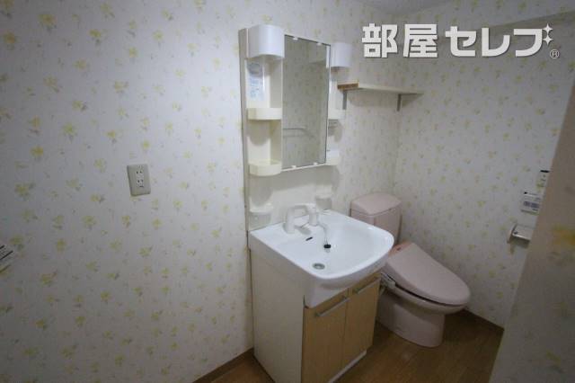 洗面設備　洗面台です。