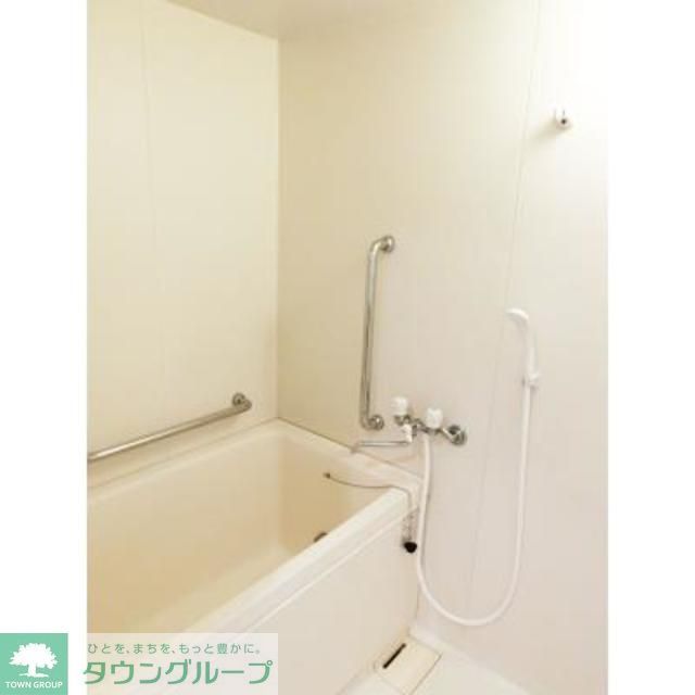 バス・シャワールーム　※写真は同タイプ住戸です。