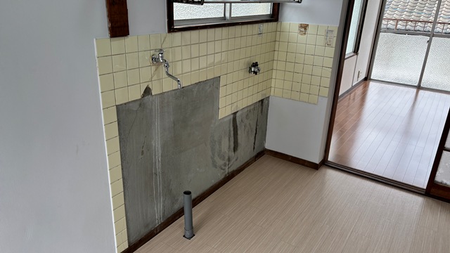 キッチン　流し台置場