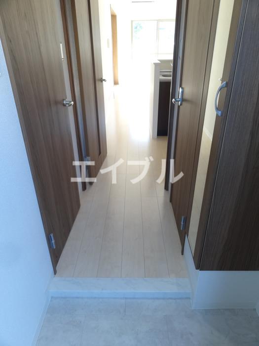 玄関　別のお部屋の写真です。