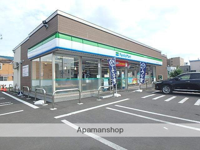 コンビニ　ファミリーマート滝川大町２丁目店（コンビニ）まで150m