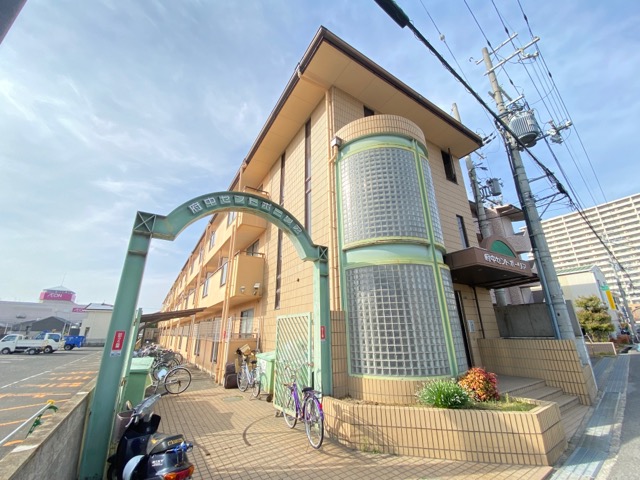 和泉市府中町のマンションの建物外観
