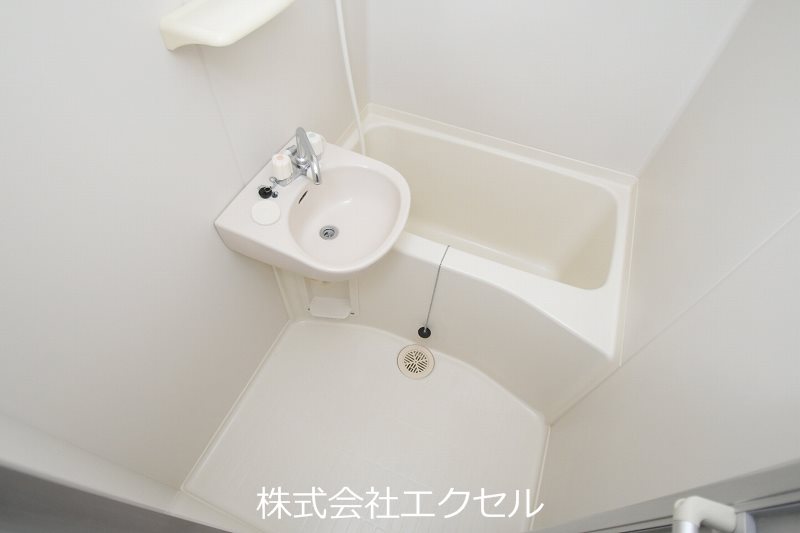 洗面設備　同型施工イメージです。