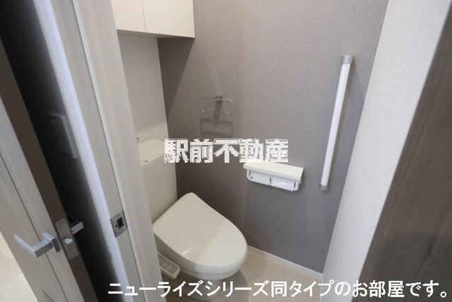 【メゾン・ボヌールIのトイレ】