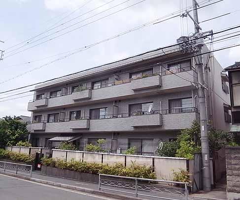 京都市左京区北白川堂ノ前町のマンションの建物外観