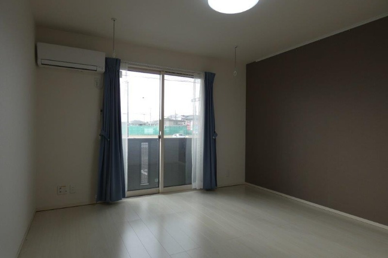 居室・リビング　図面と現状に相違がある場合には現状を優先