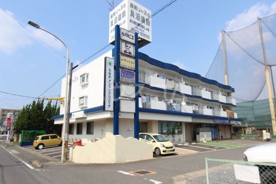 【海部郡蟹江町今本町通のマンションの建物外観】