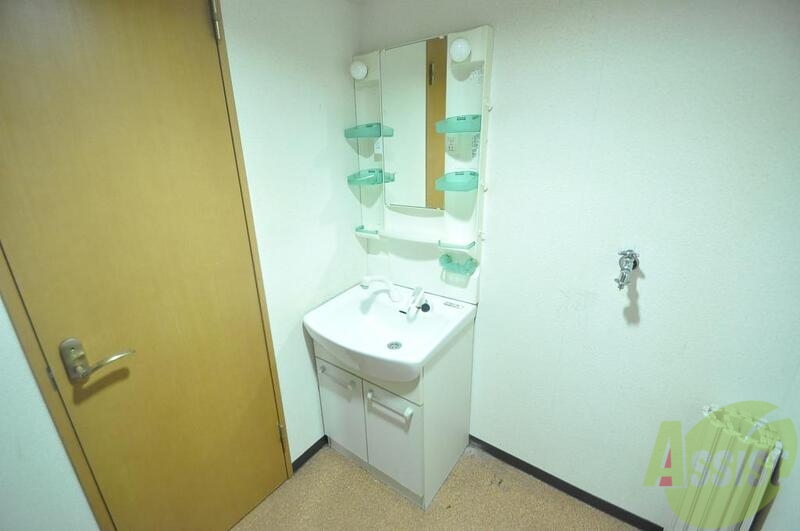 洗面設備　あなたの一日はこのオシャレな空間からはじまります。