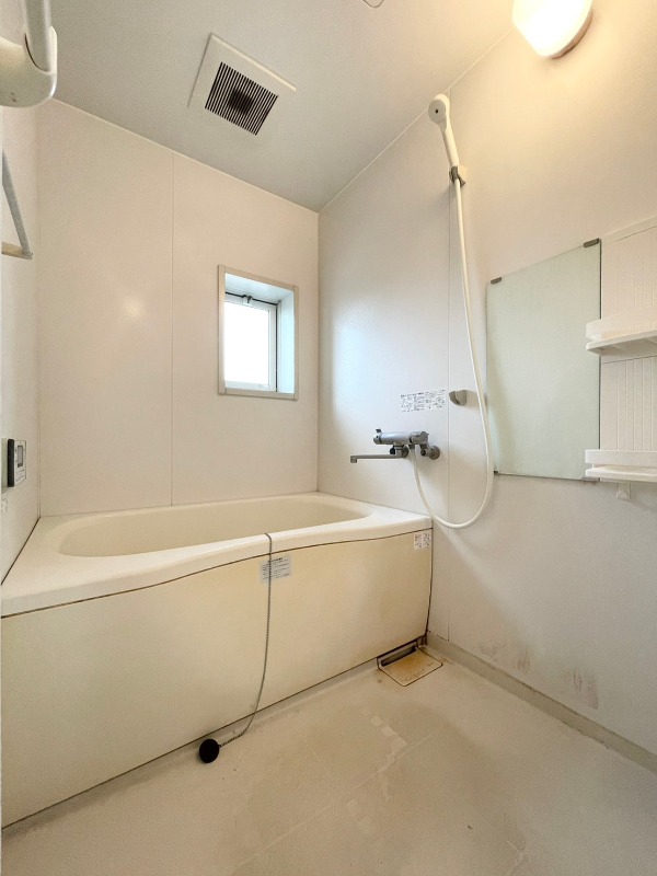 バス・シャワールーム　図面と現状に相違がある場合には現状を優先