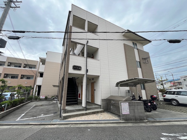 【フジパレス浜寺ノースIII番館の建物外観】