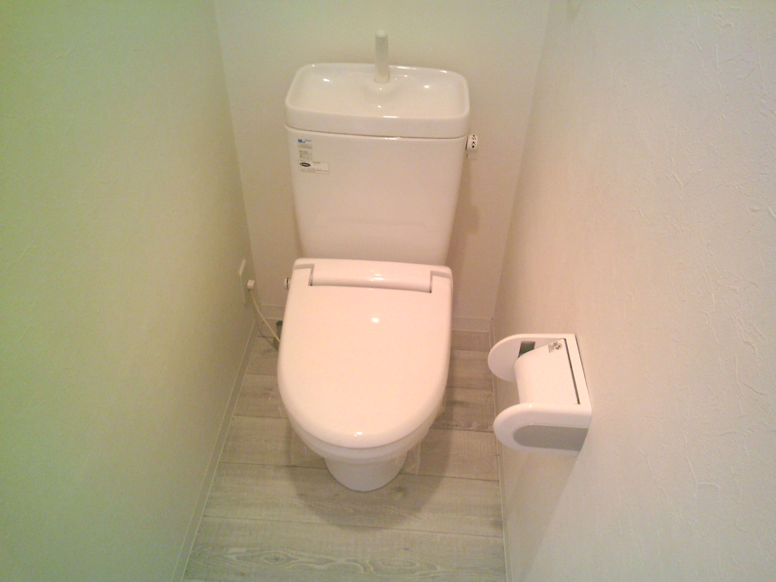 トイレ　トイレ