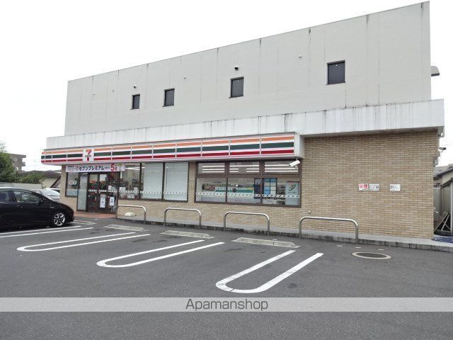 コンビニ　セブンイレブン（コンビニ）まで625m