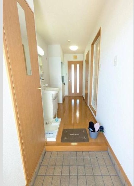 第二福谷ビルの玄関写真