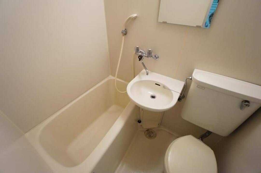 バス・シャワールーム　浴室