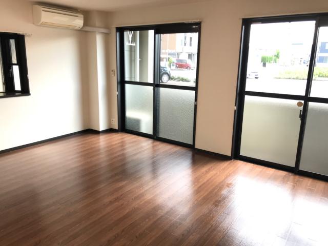 居室・リビング　リビング