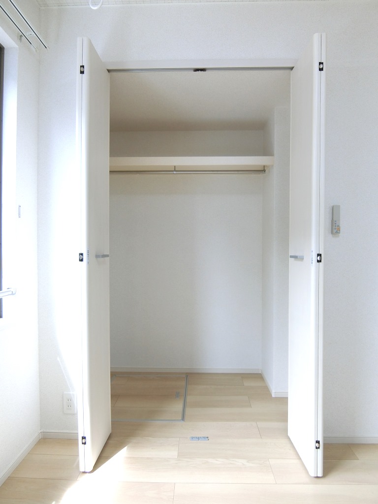 収納　クローゼット