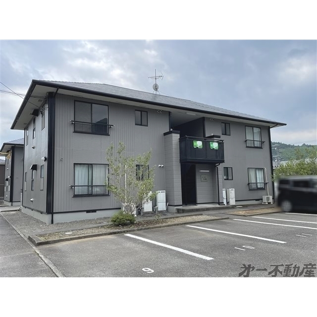 エントランス　建物外観