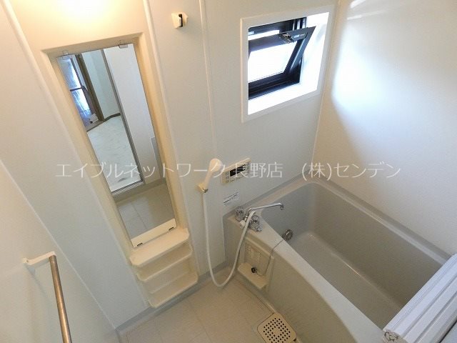 バス・シャワールーム　写真は102号室です（参考）